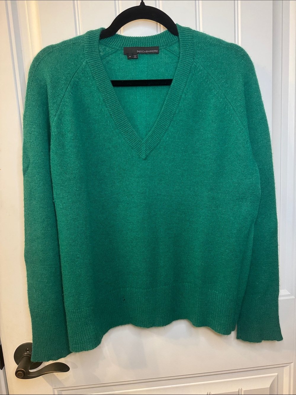 360 Cashmere Women's V-Neck Sweater in Teal Green Small